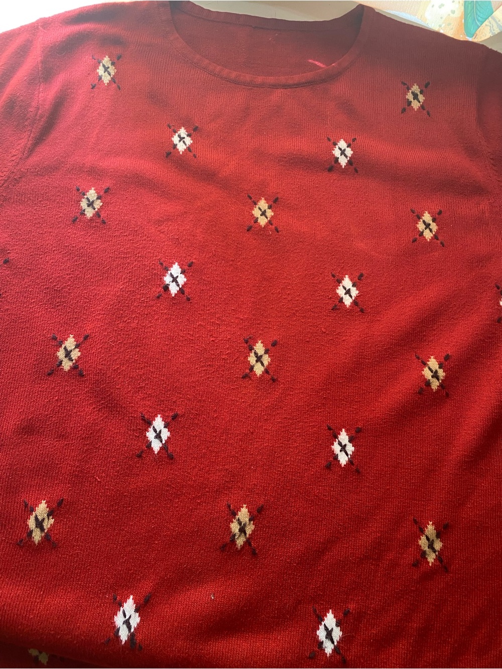 Source Unknown Red Crewneck Sweater with Small Diamond Motifs